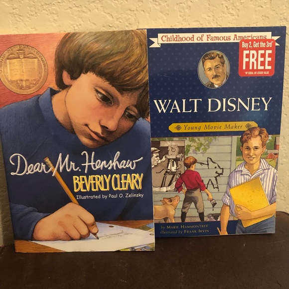 🤩 3/$10 - Lot of 2 Children’s Books - Paperback - Picture 1 of 3